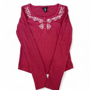 Wrangler Women's Red and White Shirt